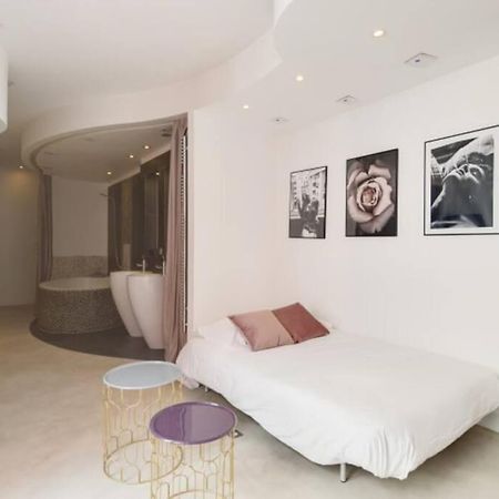 Magnifique Appartement Parisien - Marais Extérieur photo